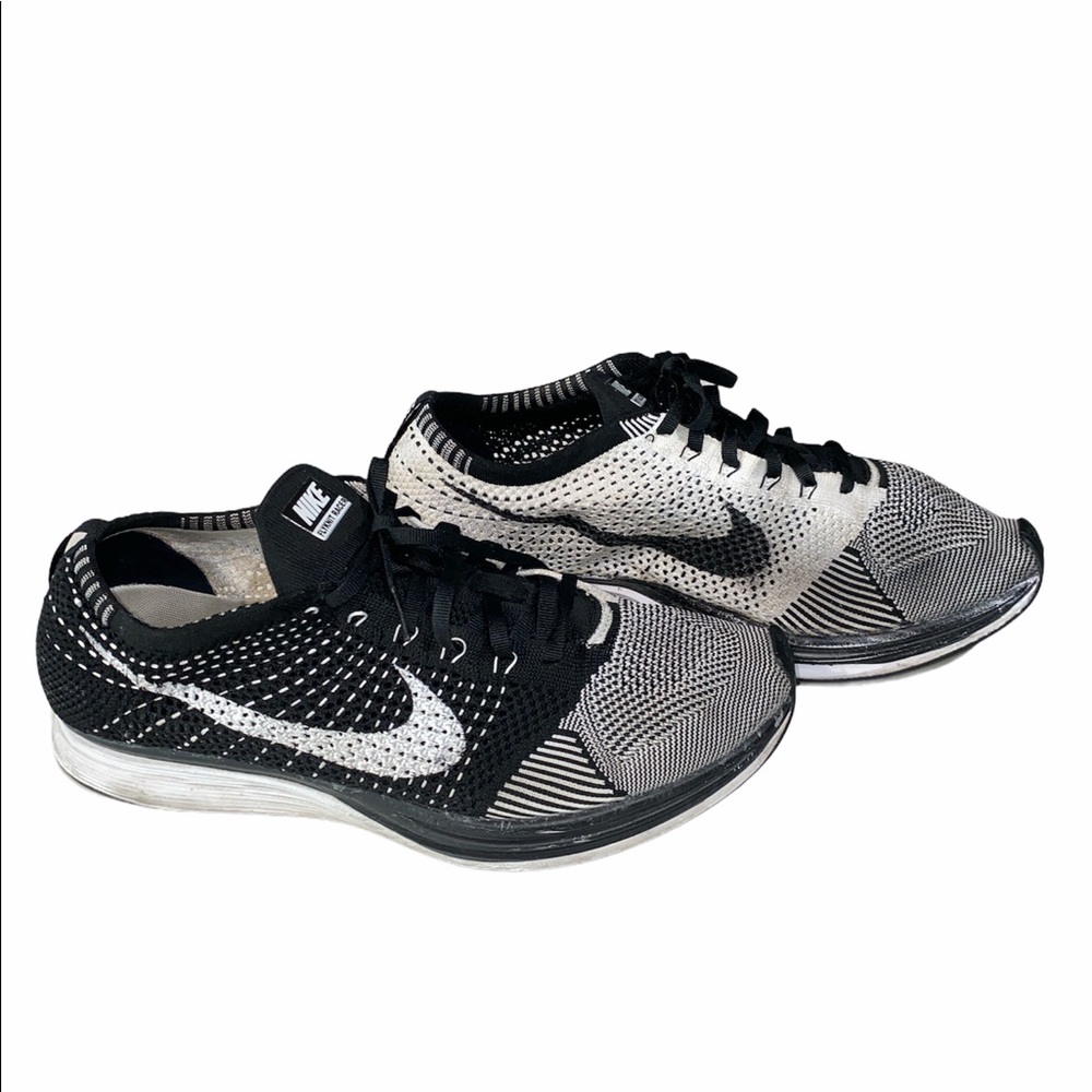 Nike Flyknit Racer Black Tongue size 13